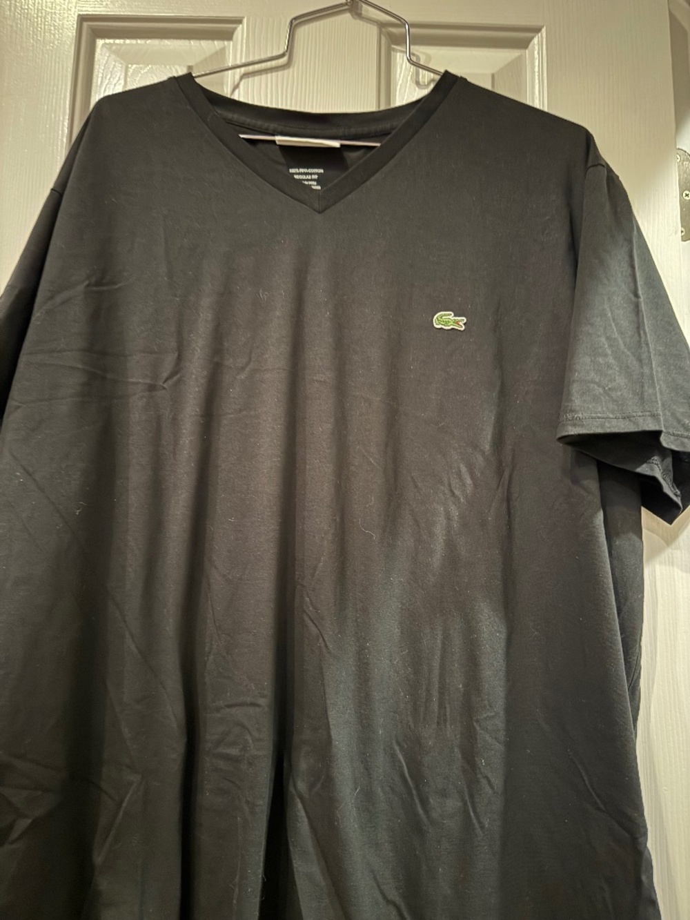 Lacoste v-neck t-shirt, black, FR-8 or US 3XL, never worn